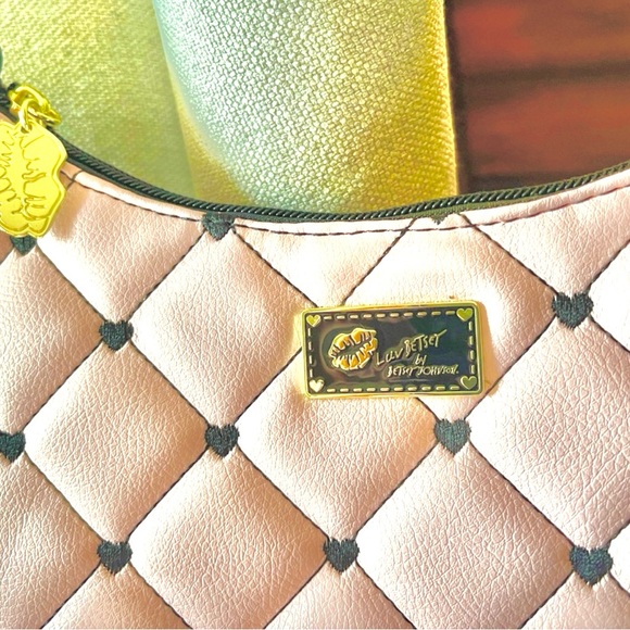 Betsey Johnson NWOT Cutest Shoulder/crossbody Purse - Picture 4 of 6